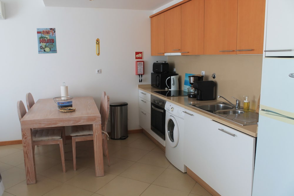 CG 12D - Pool - Cabanas Gardens