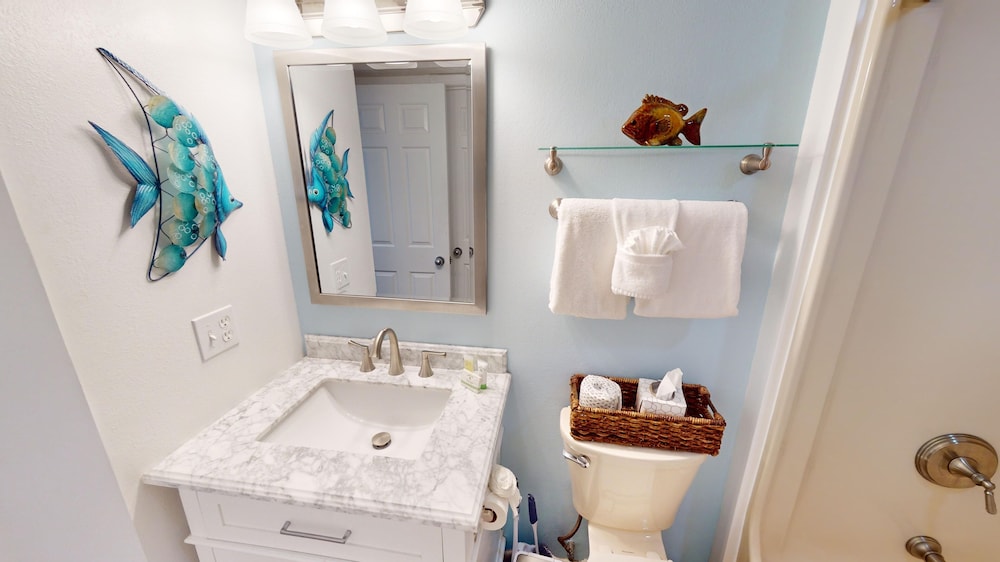 Ocean Forest Plaza Unit 1713 1 Bedroom Condo