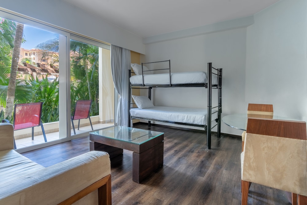 Krystal Grand Nuevo Vallarta – All Inclusive