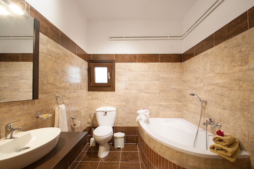 Four Seasons Villas