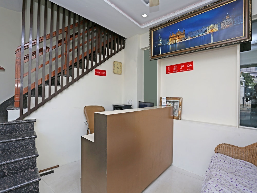 OYO 8590 Hotel Sea view 3