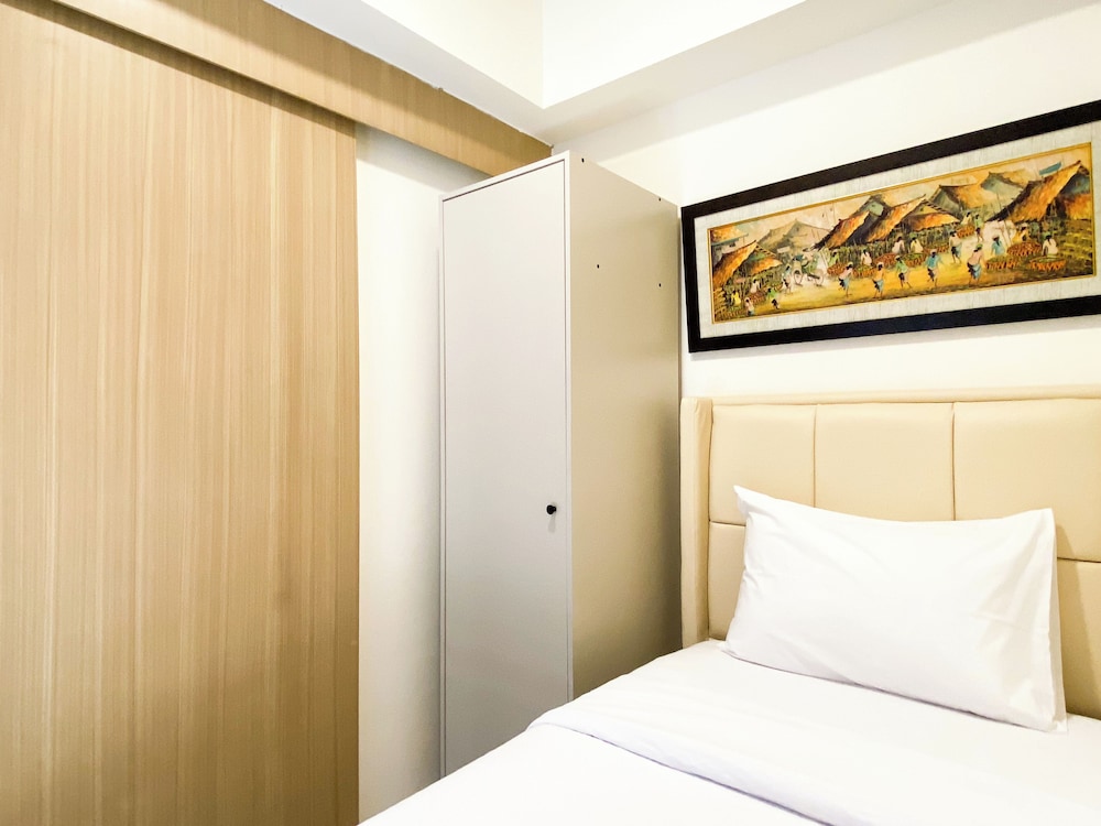 Good And Homey 2Br At Meikarta Apartment