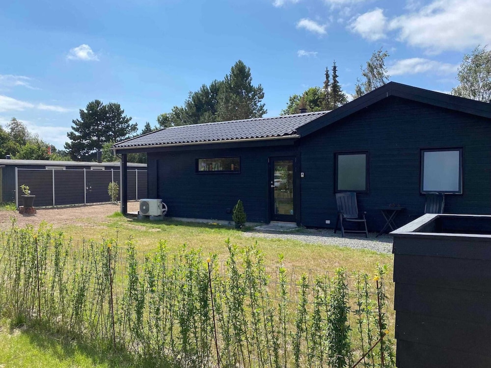 5 Star Holiday Home in Vaeggerlose