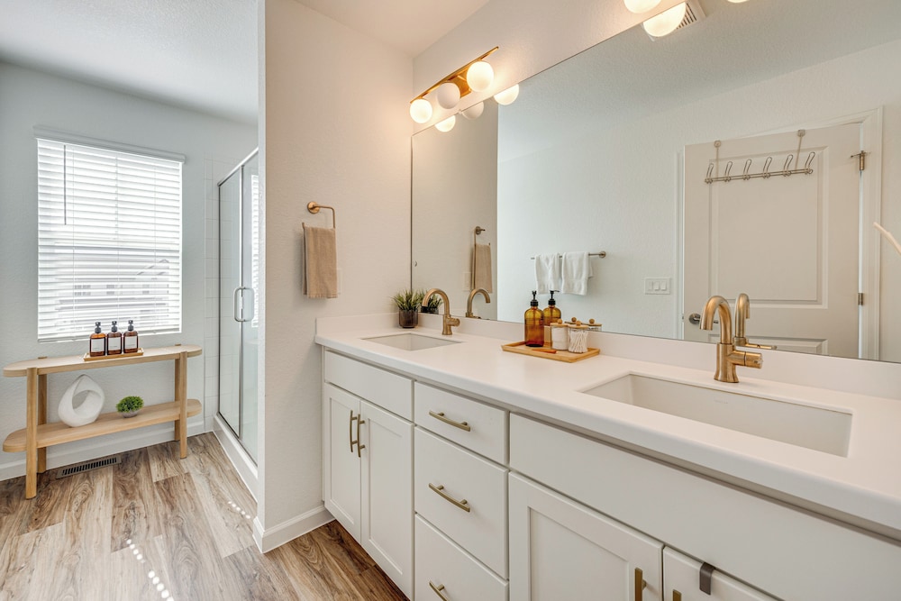 Bright Colorado Springs Home, 10 Mi to Dtwn!