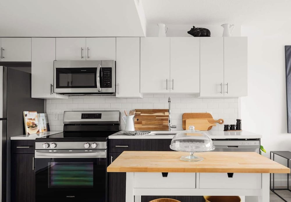New Haven Vacations - Luxury Furnished Apartments by Hyatus Downtown at Yale - Property Image 87