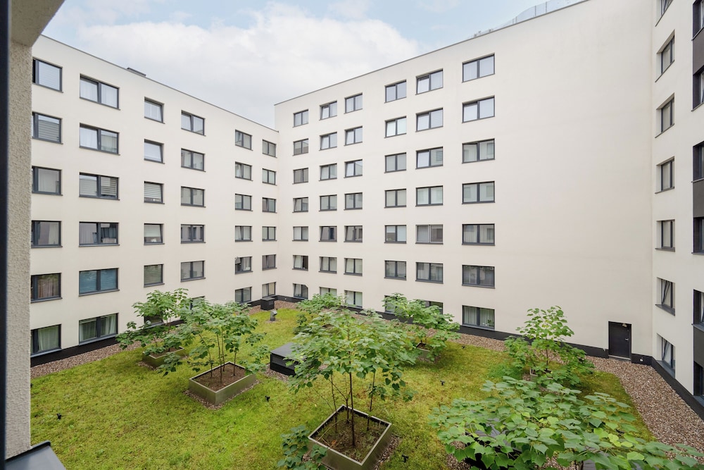 Bright Studio Legnicka by Renters view 4