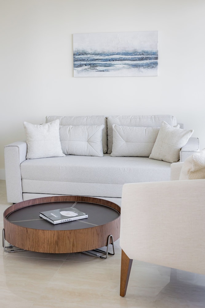 Private Condos at Amrit Ocean Resort