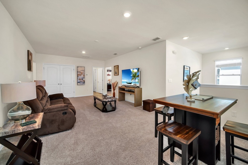 Magical Family Getaway 7BD Villa with