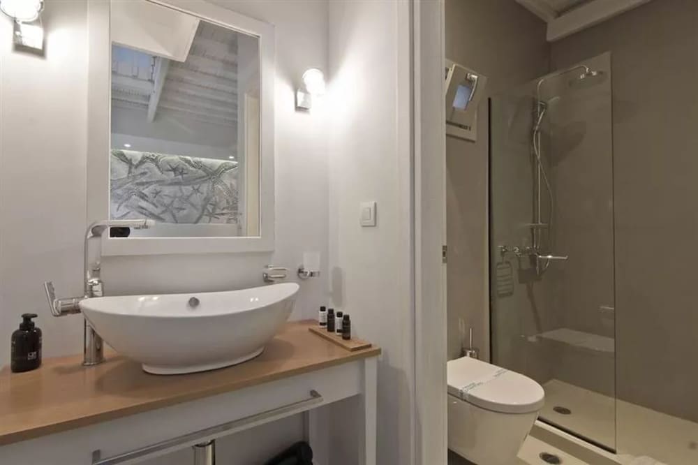 Lindos Comfy Suites
