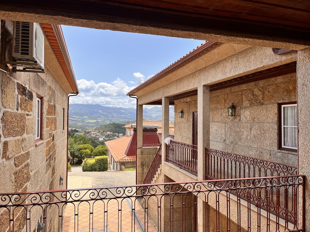 Nomad s Country - Cimo de Vila The Quiet Veranda