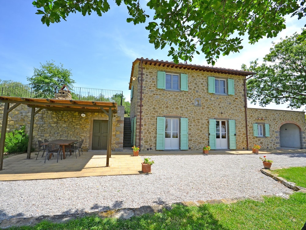 Luxurious Home in Cortona