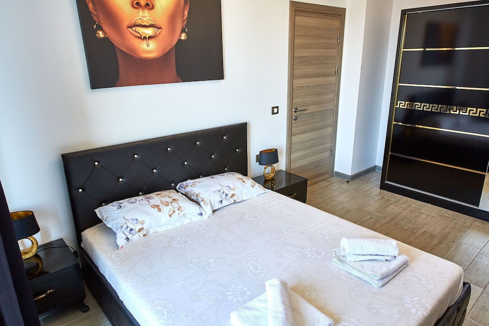 Aparthotel Ella Alezzi view 4