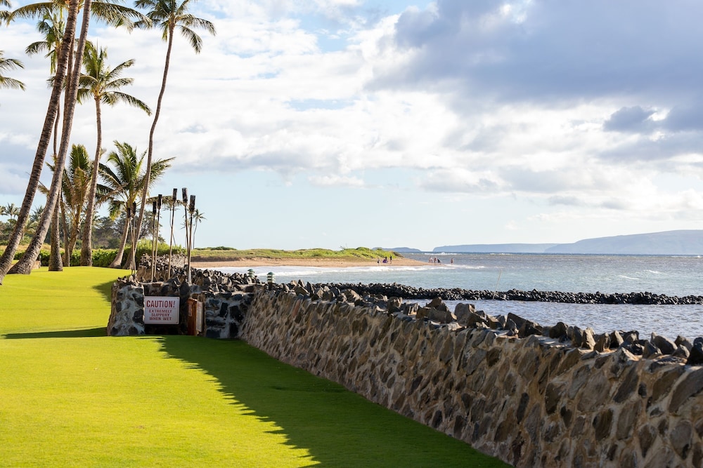 Menehune Shores 223 2 Bedroom Condo