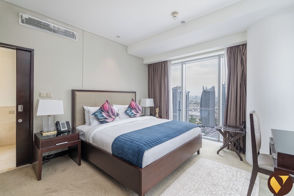 JW Marriott 26th Floor Marina Mall Acces