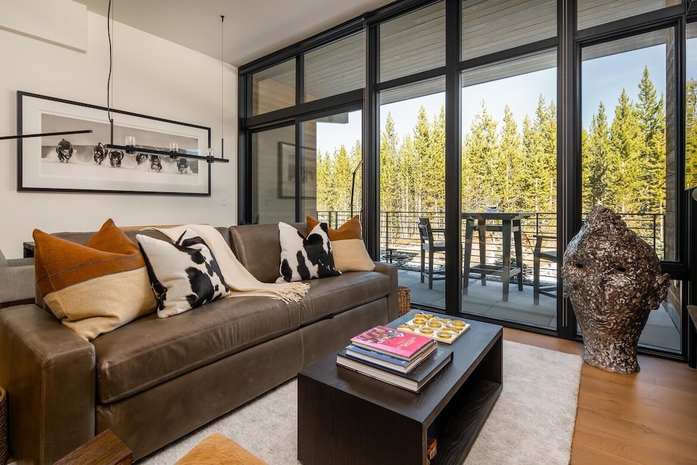 Big Sky Lake Lodge