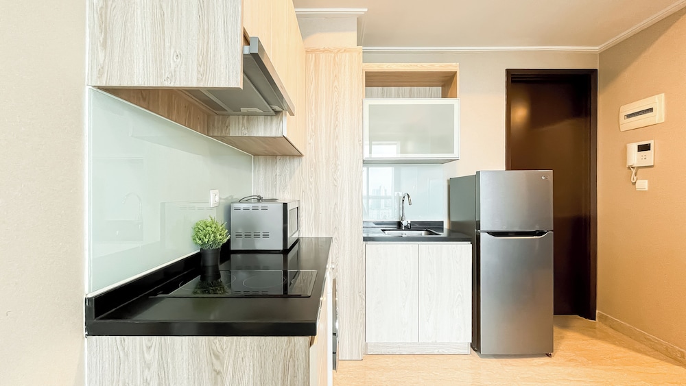 Comfort Living 2Br At Menteng Park Apartment