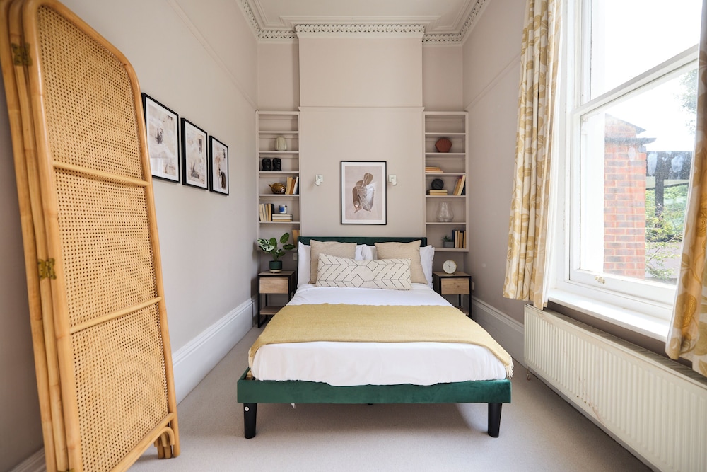 The West Hill Place - Dazzling 2bdr Flat