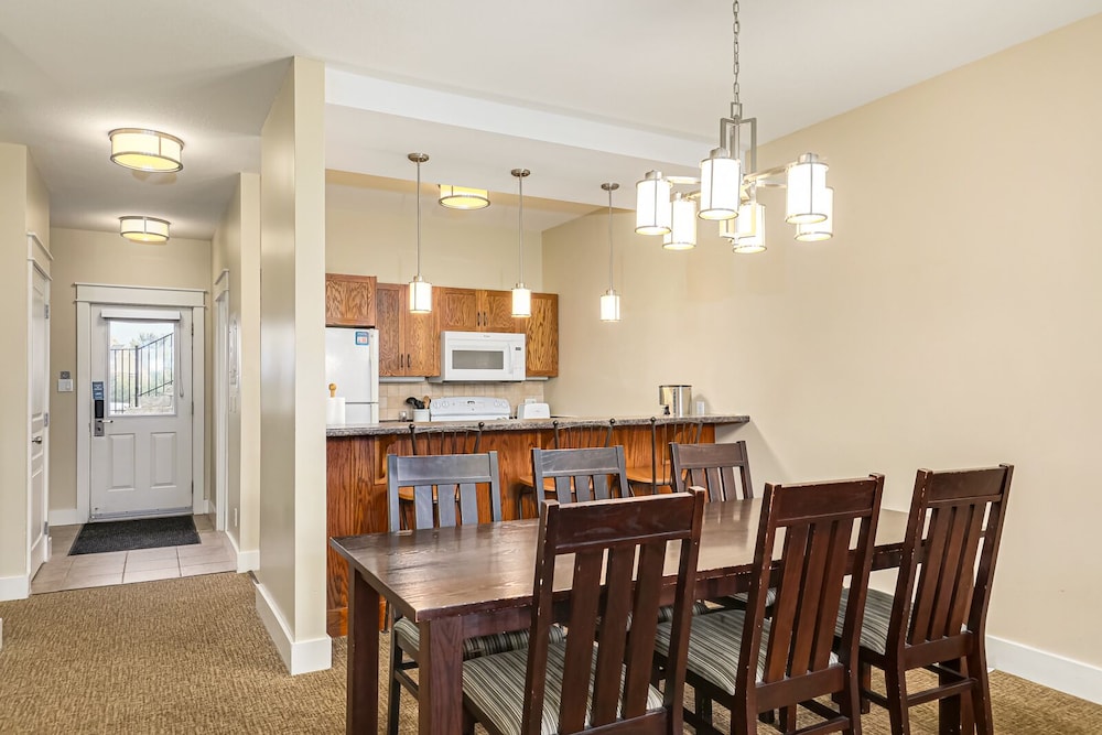 Rivergrass Condos