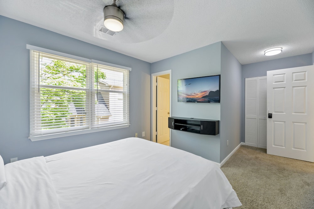 Beltline Living In The Heart Of Historic West End! 4 Bedroom Home by RedAwning view 4