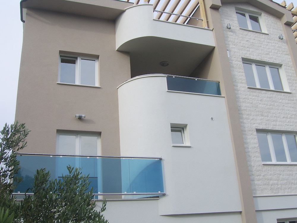 Photo 46