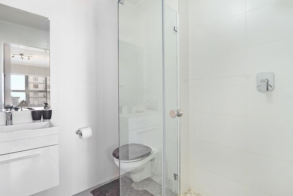 The Paragon 317 view 5