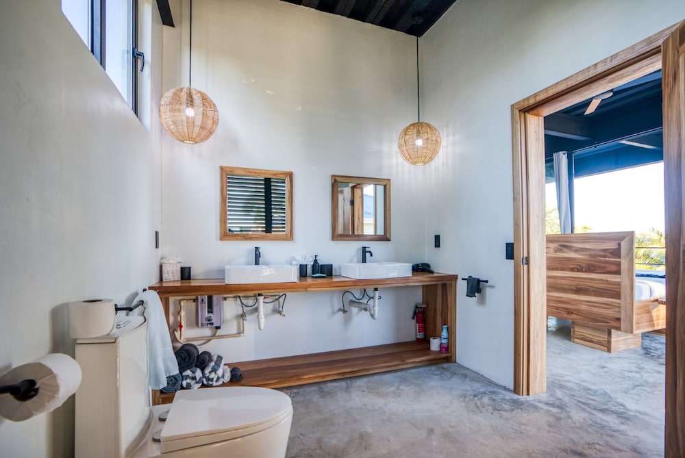 Balam Beach Villa - Modern 4bed Oceanfront w Pool
