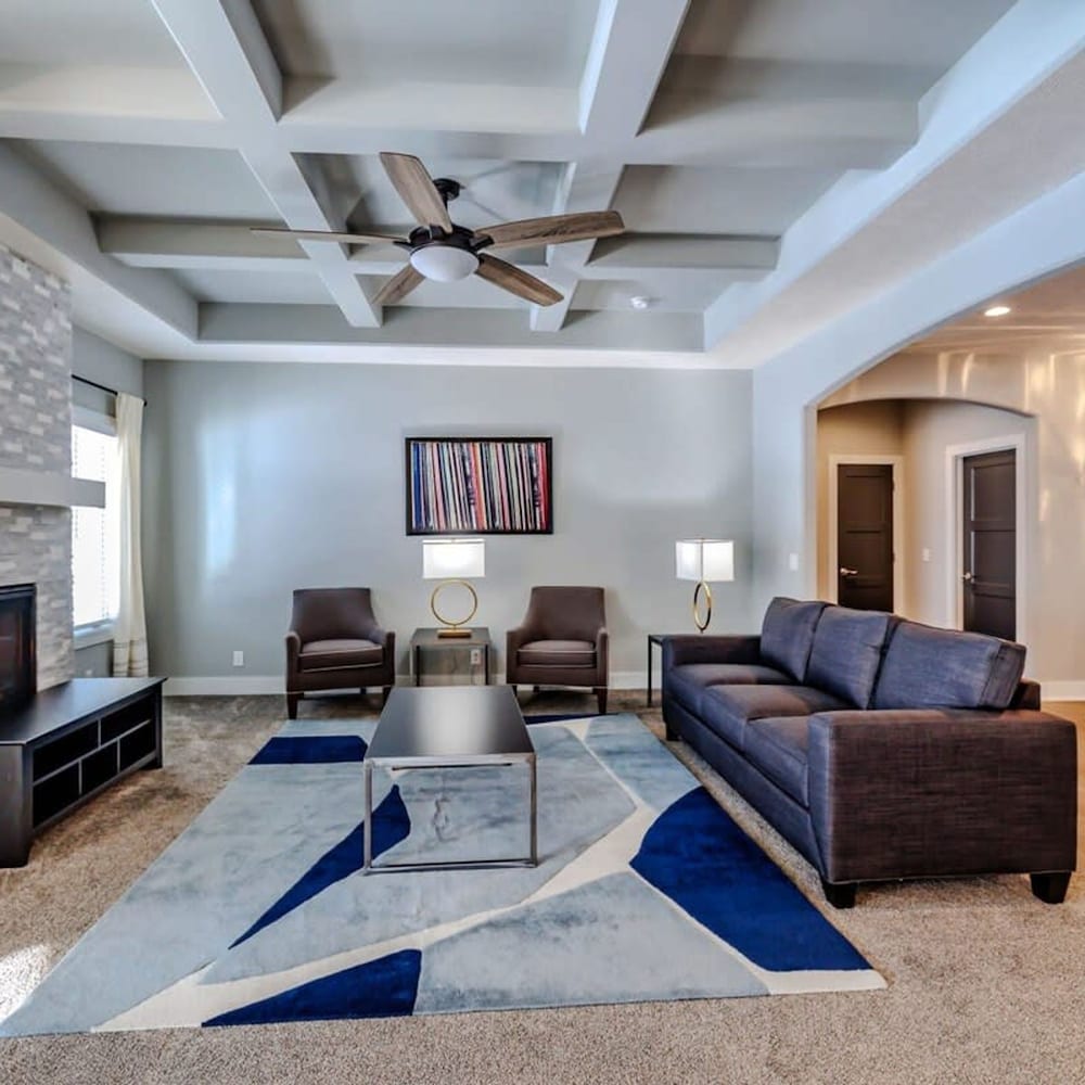 Luxury Retreat Modern 5BR Ranch in Bennington