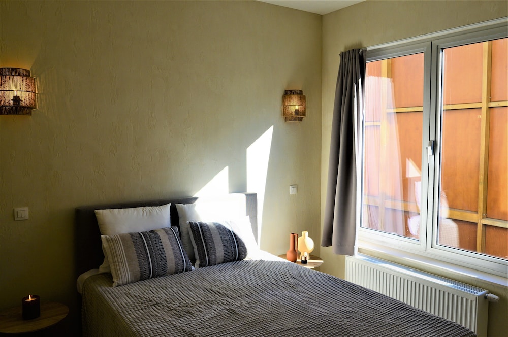 SLEEP INN ANTWERP - Japandi Lofts