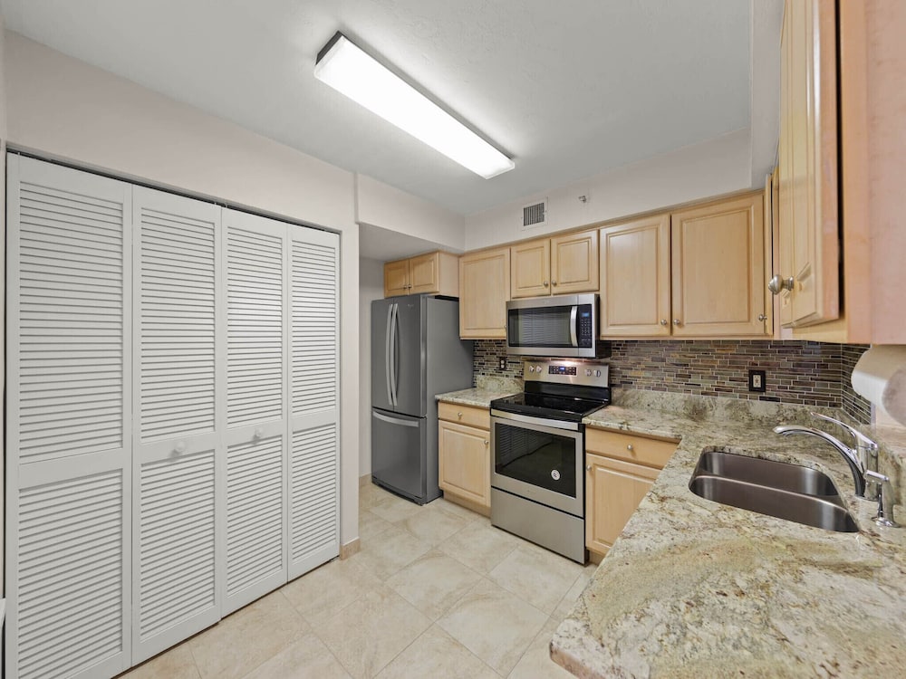 Santa Maria 208 by Distinctive Beach Rentals