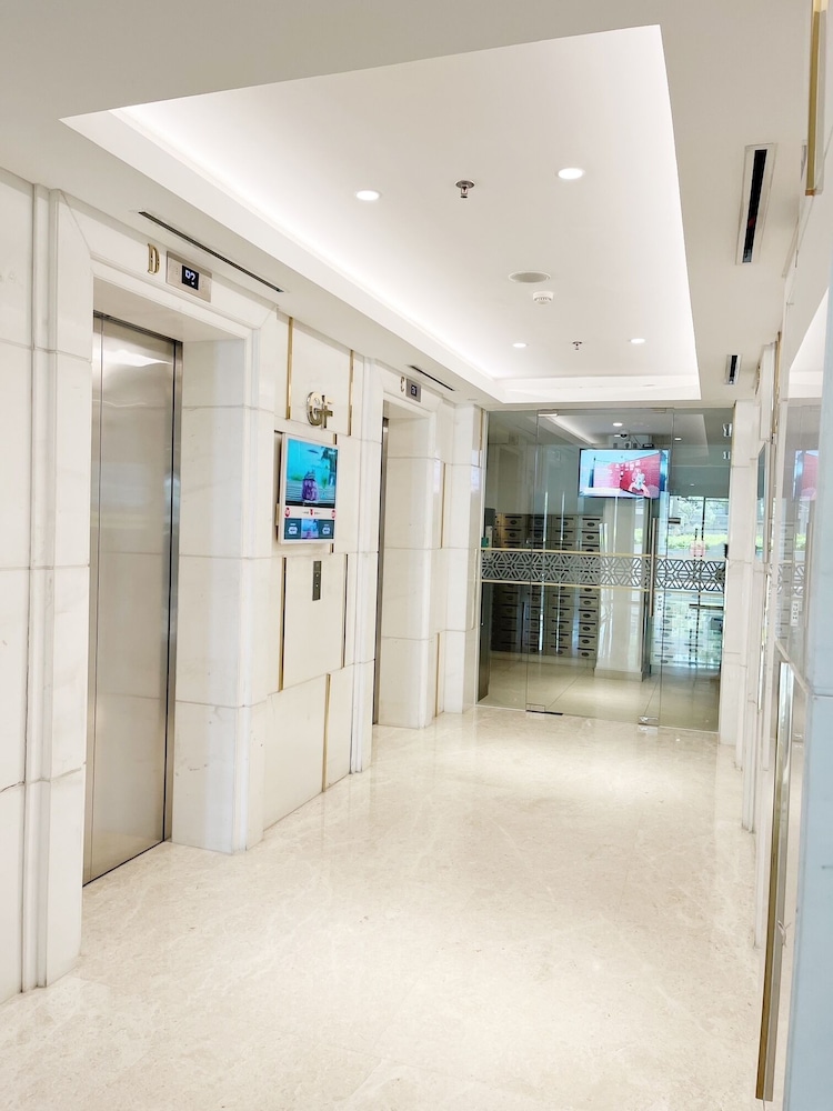 OneHOME Gold Coast PIK SeaView Apartment
