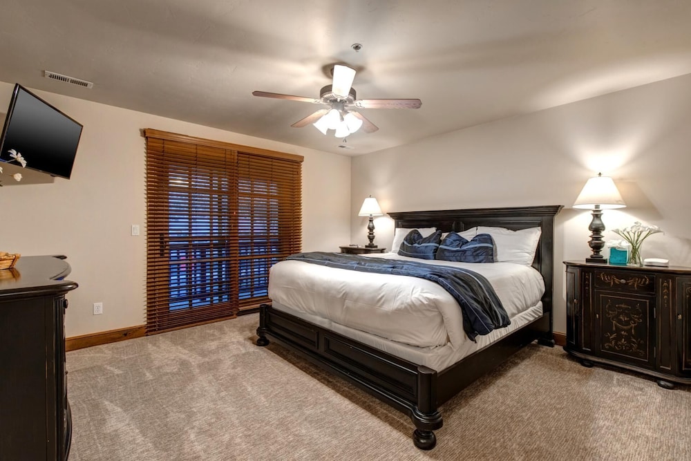 Park City KBM Resorts Walk To Main Street And To Park City Mountain, Hot Tub, On Free Citywide Bus Route 2 Units, 8 Bedrooms Ml-1341