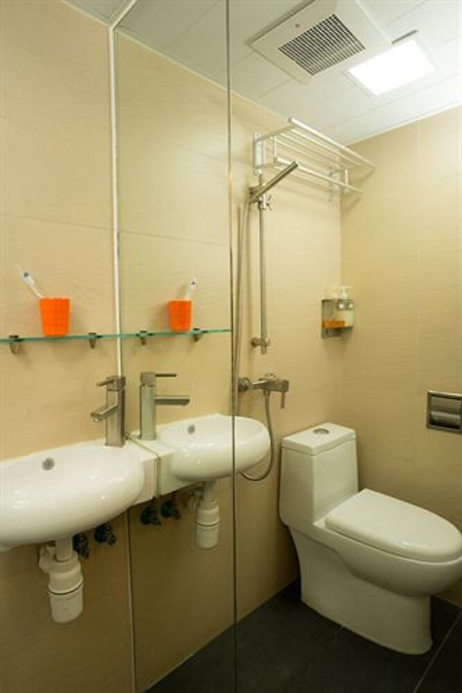 Homy Inn - Hostel