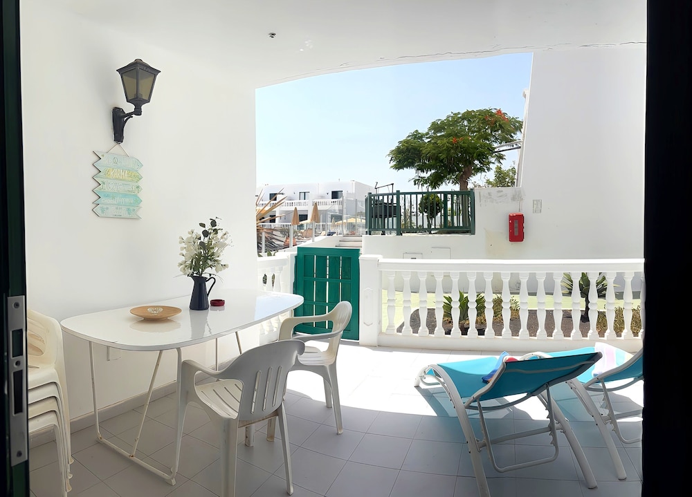 Apartment Florencia With Pool & Wifi in Puerto del Carmen, Lanzarote