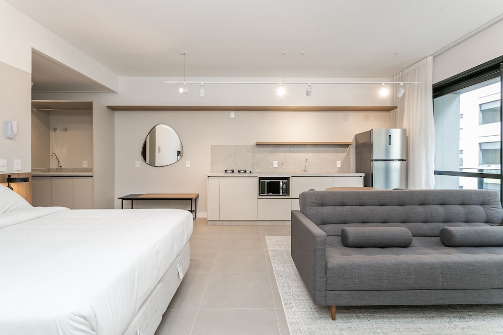 Studios Tower by Viva - Prédio com piscina e estacionamento no centro de Floripa