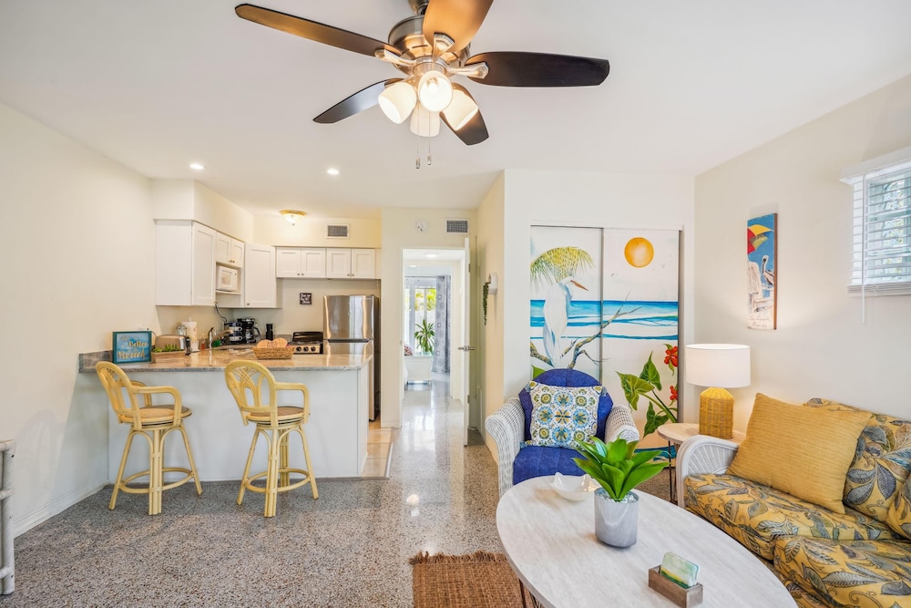 Beach Quarters #4