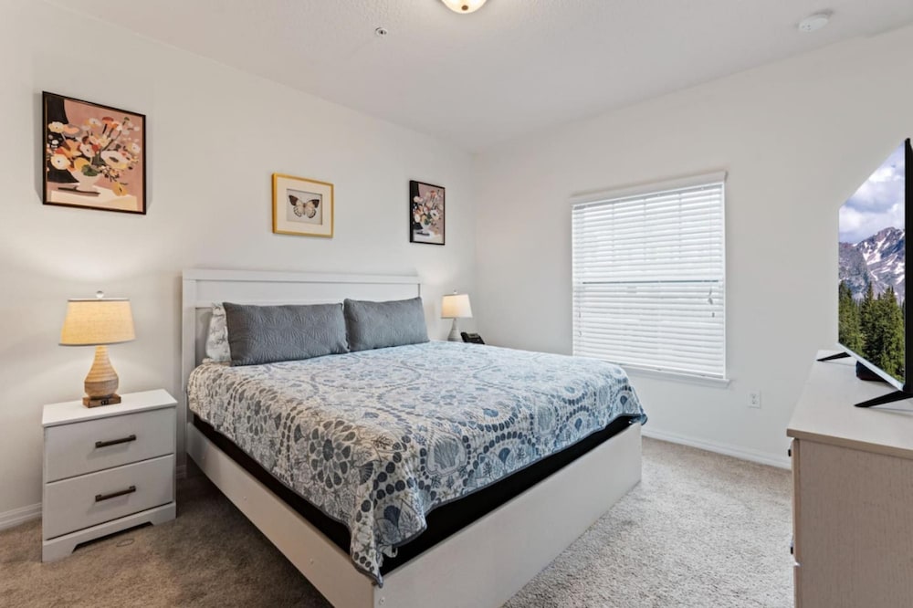 Amazing 4bdr few Miles From Disney - 3210