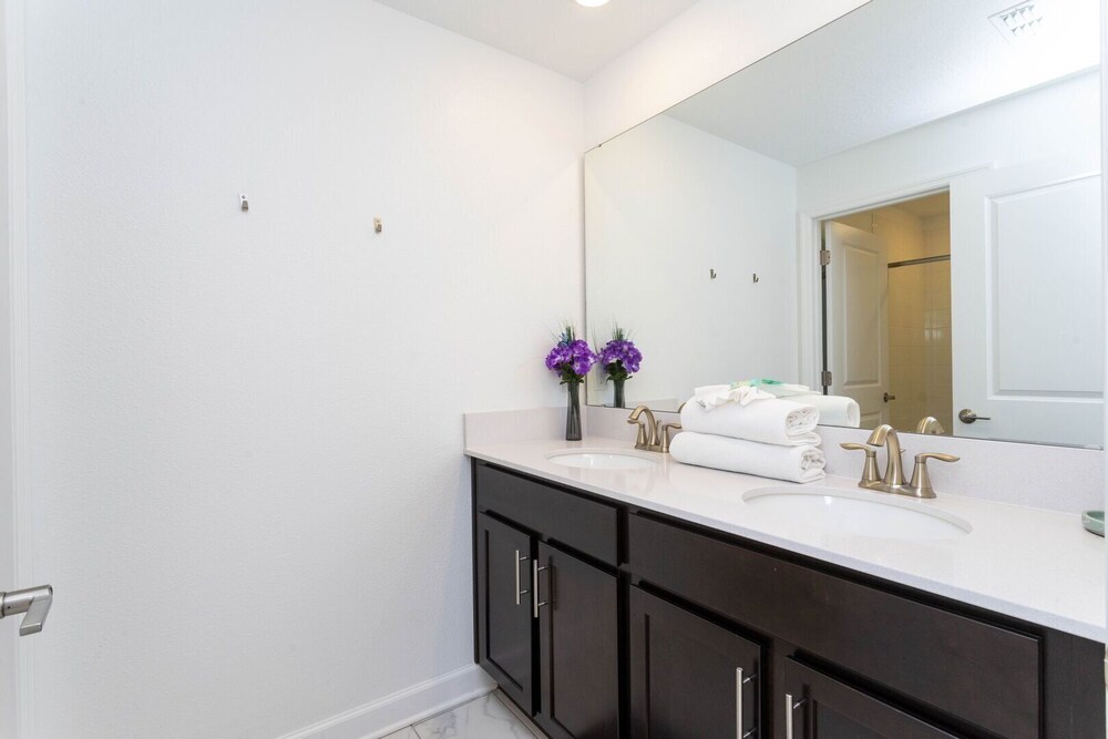 4br/3ba Private Pool Storey Lake Resort Best Location Near Disney!