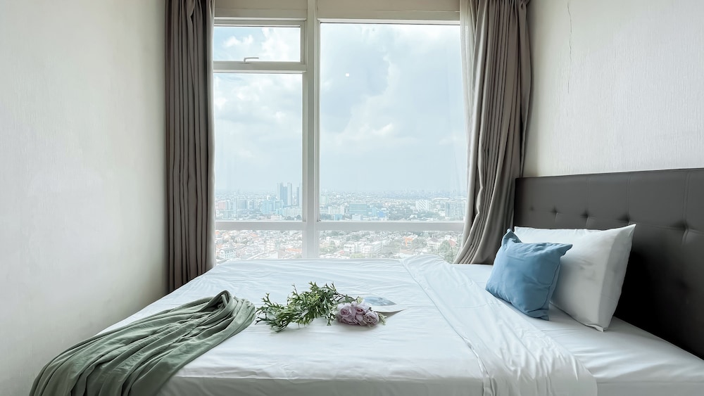 Comfort Living 2Br At Menteng Park Apartment