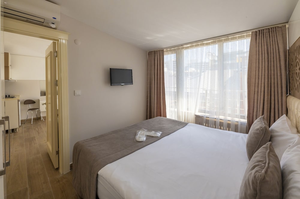 Taksim Peri Suit - Image 69