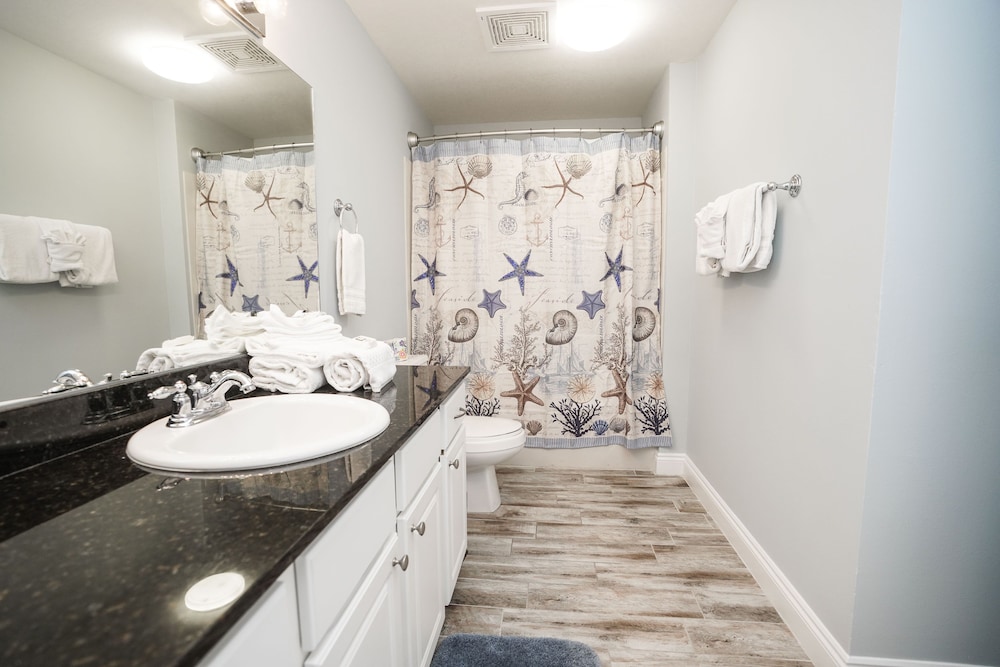 Calypso Beach Resort by Panhandle Getaways
