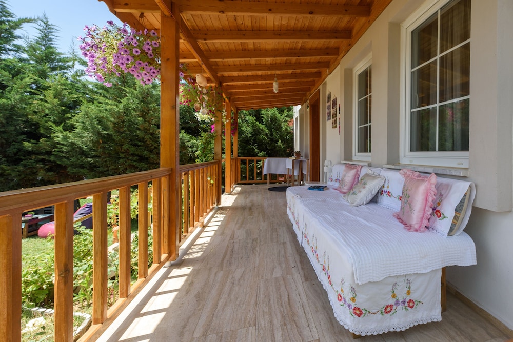 Le Mansion Otel - Image 24