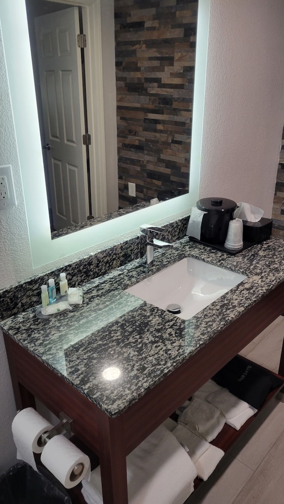 Quality Inn Forsyth near GA Public Safety Training Center