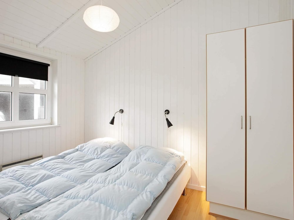 Luxurious 6 BR With Sea View, 5 Mins to Savaya