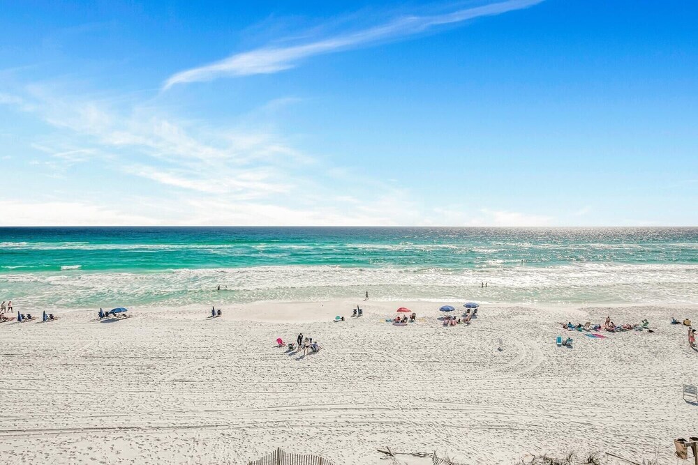 Weekender by Avantstay Gorgeous Beach Front Home w/ Ocean View view 5