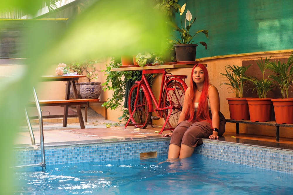 RETRO VILLA