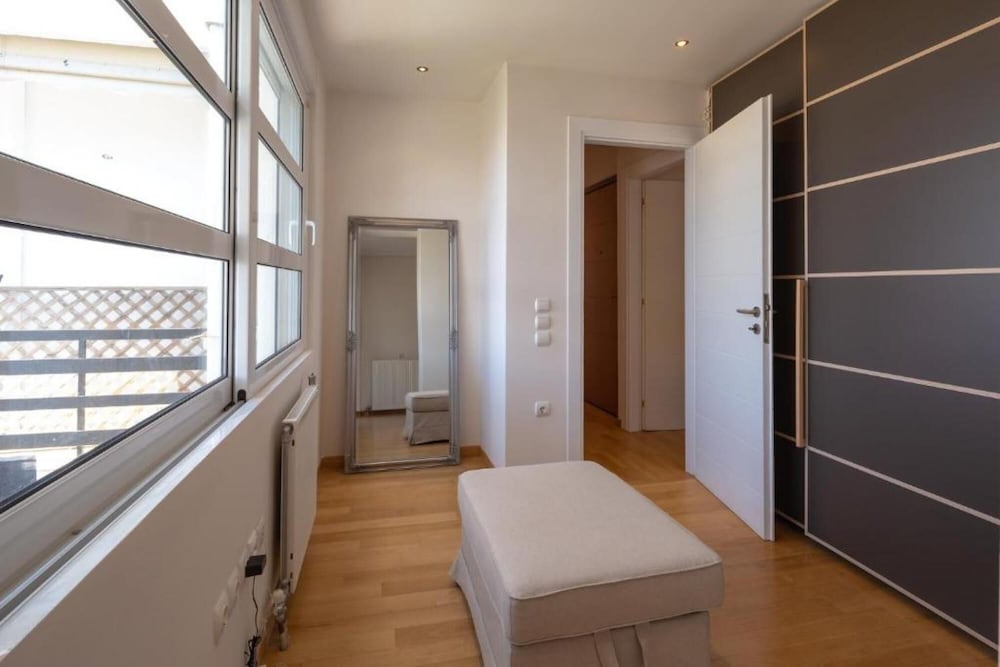 Rhea - Glyfada Sea View Apartment photo 4