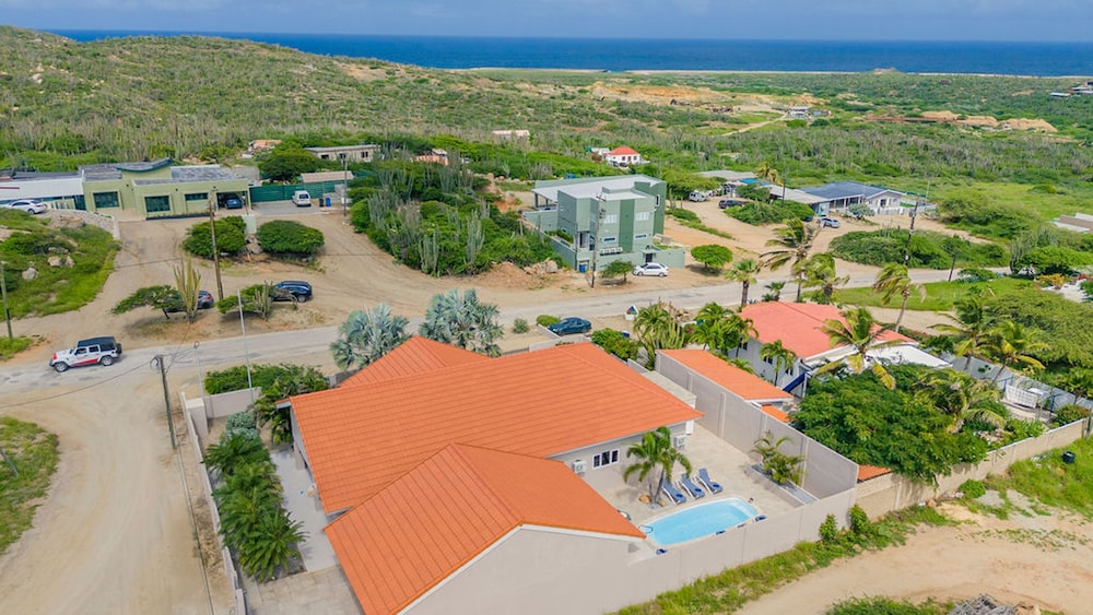 Central 4br3ba Villa w Ocean Views Private Pool