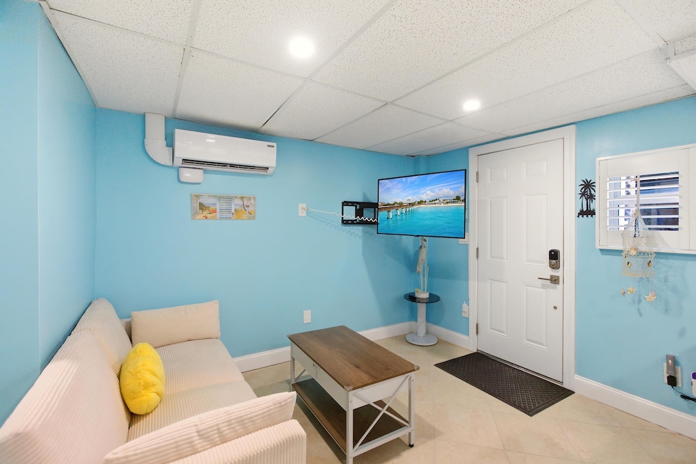 Sand Dollar Suite