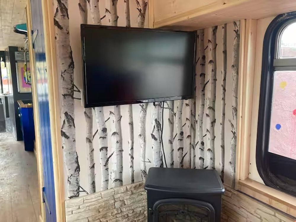Ballinadee Bus - Boutique Bus Accommodation