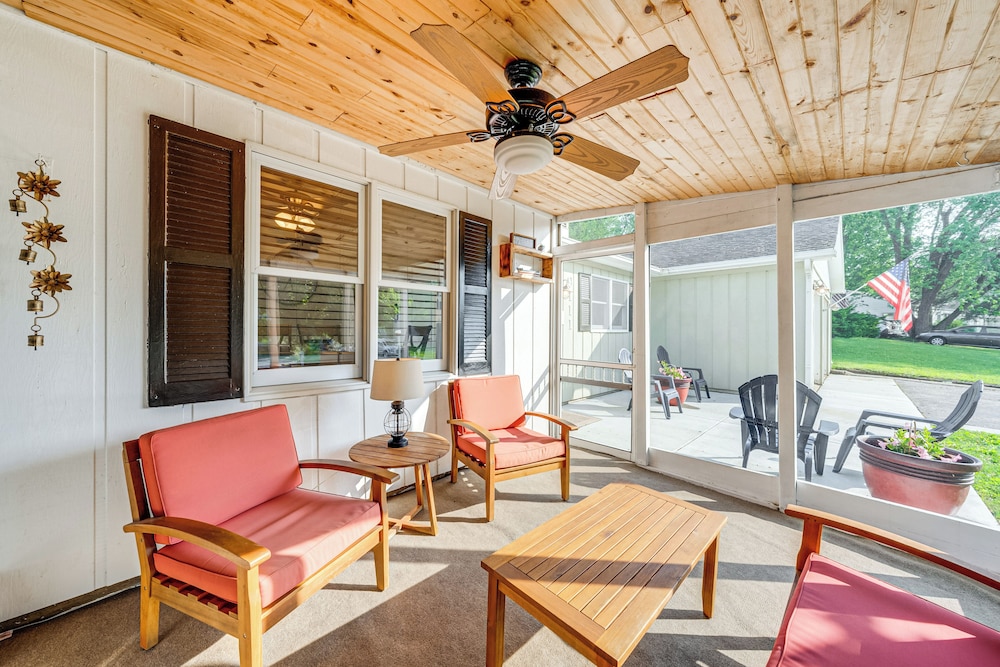 Powers Lake Gem: Peek-a-boo Views & Beach Access